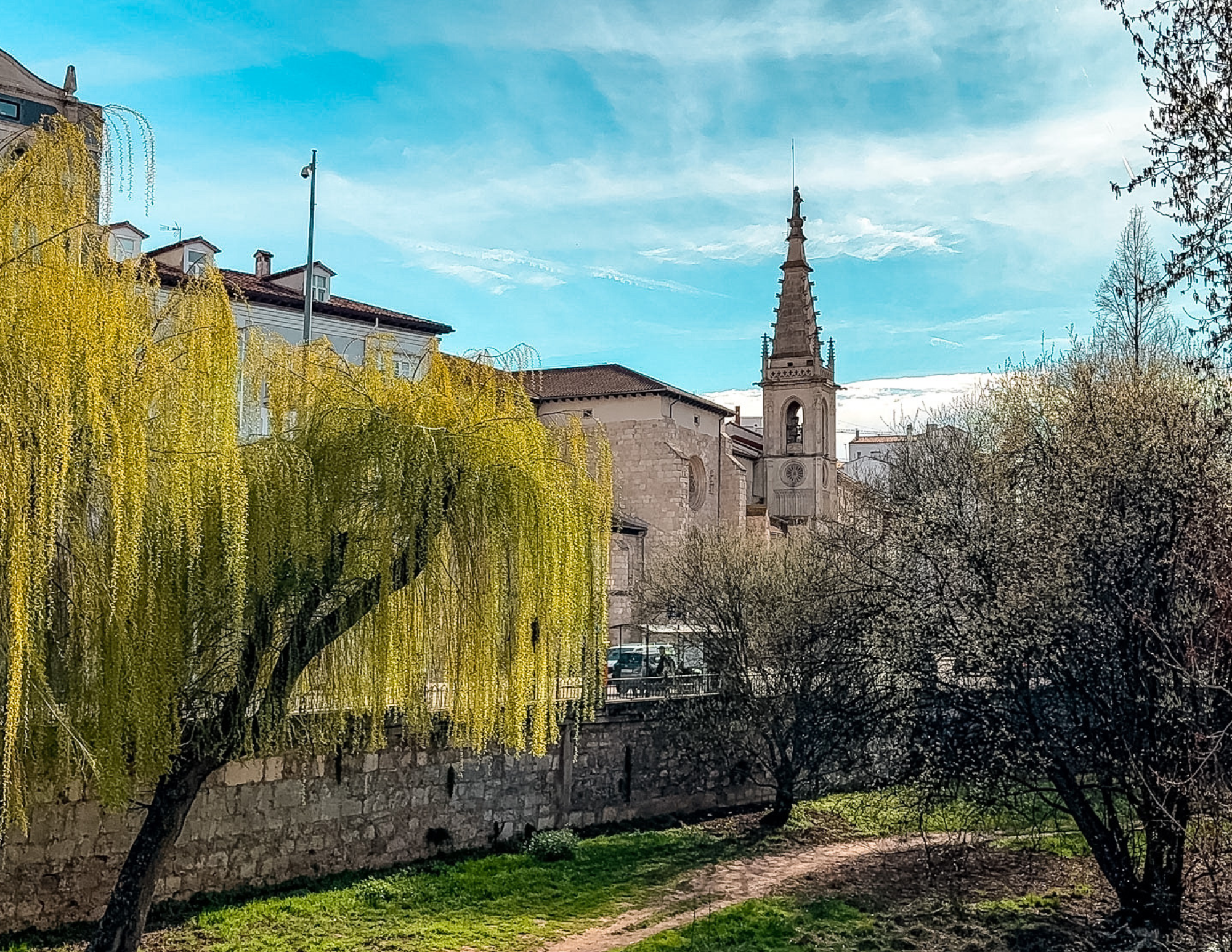 Burgos Travel Guide (3).png